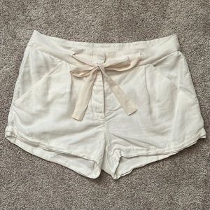 Aritzia Wilfred Shorts